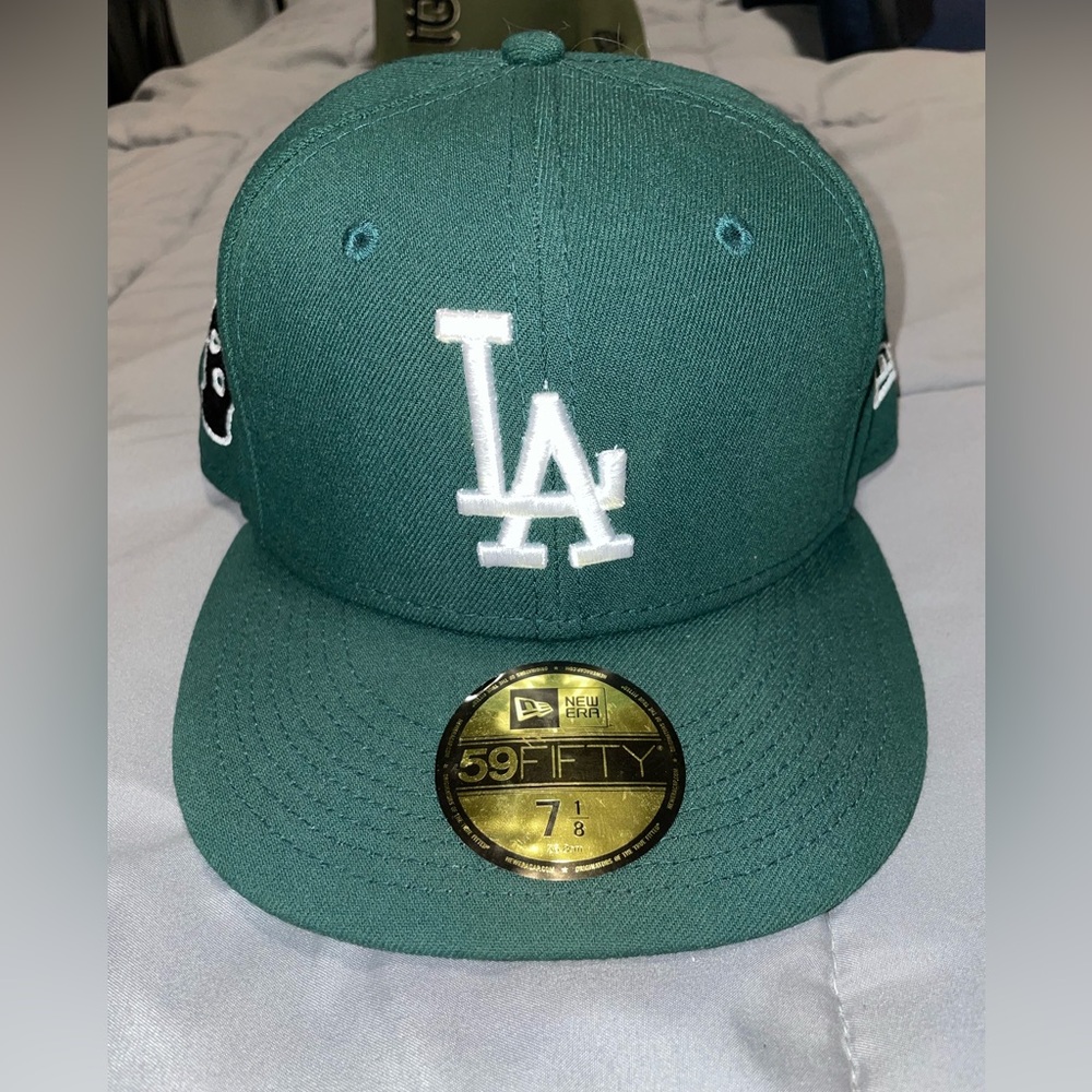 NewEra 7 1/8 Fitted Hat Limited edition!